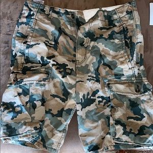 Men’s Levi’s Camo Cargo Shorts W31